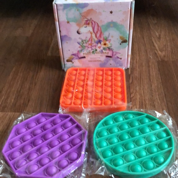 “NIP” Push Pop Bubble Fidgets! Set of 3 - Picture 4 of 4
